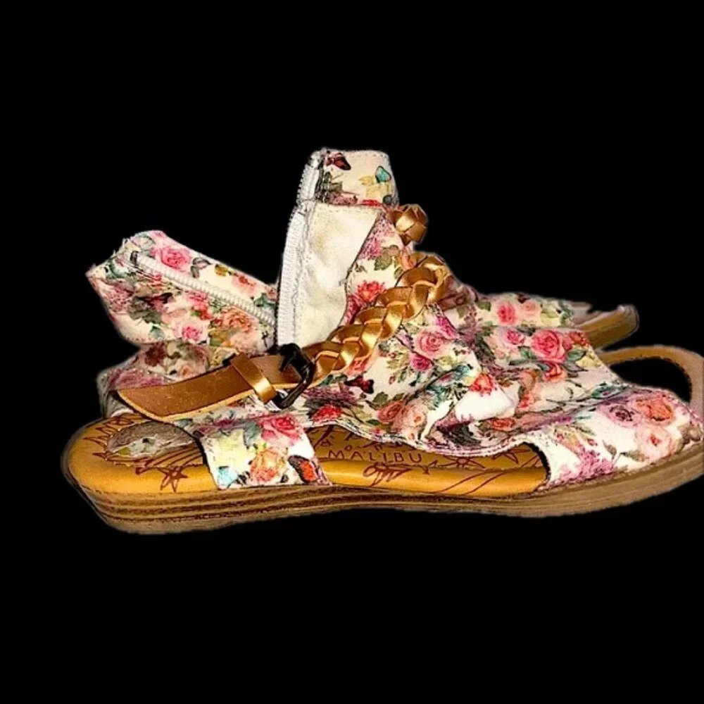 Girls small sandals super cute one size fits all adjustable adorable mint